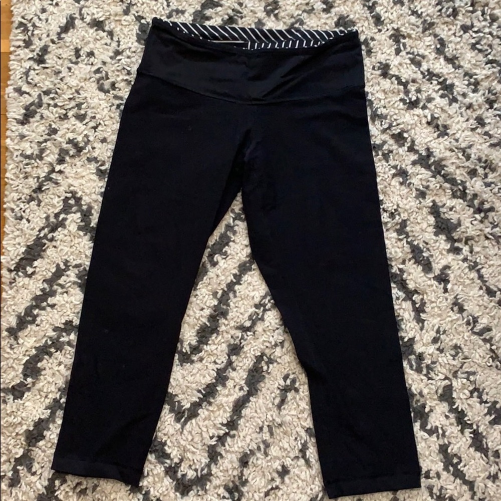 Lululemon cropped leggings reversible